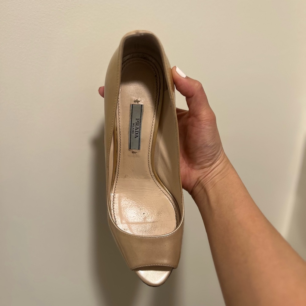 Prada Nude Patent Leather Peep Toe Pump Women's Beige Heels size 36 - Picture 5 of 5